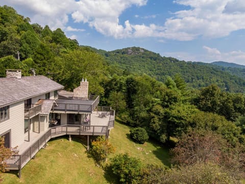 The Hawthorn House at Hound Ears House in Brushy Fork