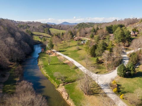 Hidden Heaven House in Watauga