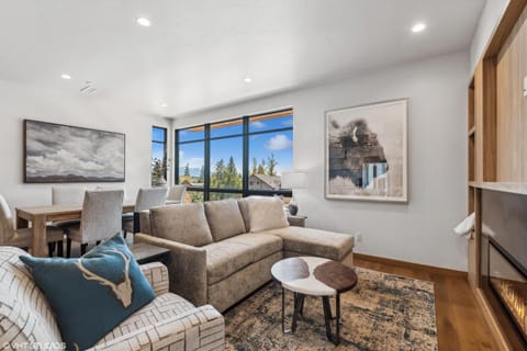 Discover Luxury at Cantera 304 Apartment in Whitefish