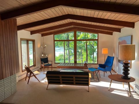 Mid-Century Lakefront Haven Near Wayzata House in Plymouth