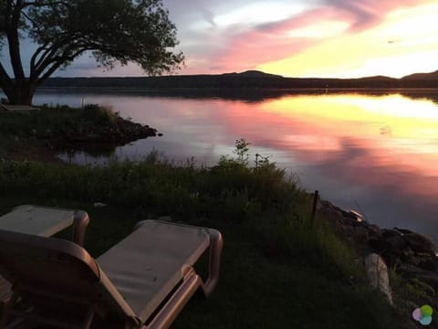 Condo du lac Memphrémagog Apartment in Magog