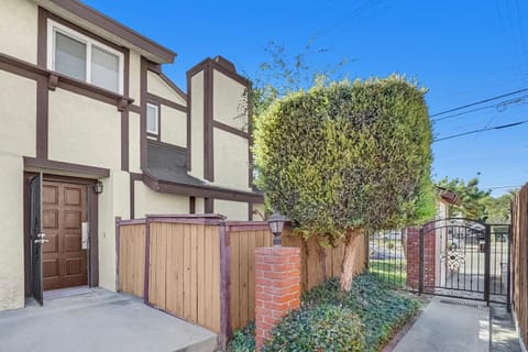 3BR/3BA Townhouse in El Monte Appartamento in El Monte