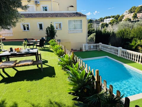 Garden, Swimming pool