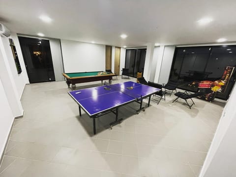 Table tennis