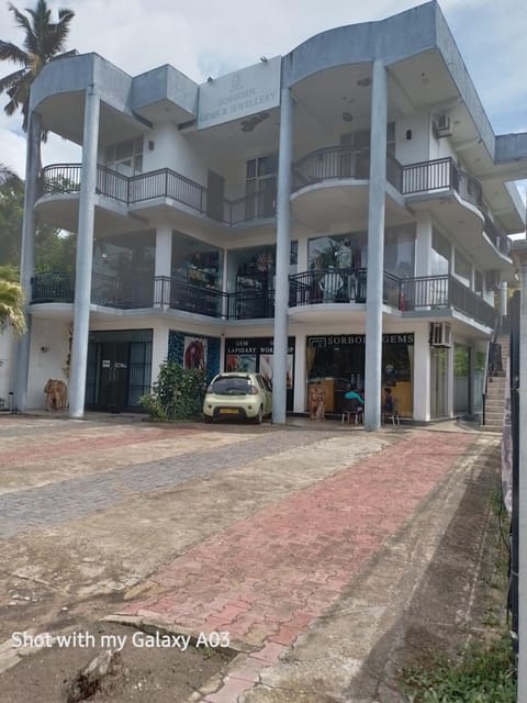 Sorborn rooms Capsule hotel in Tangalle