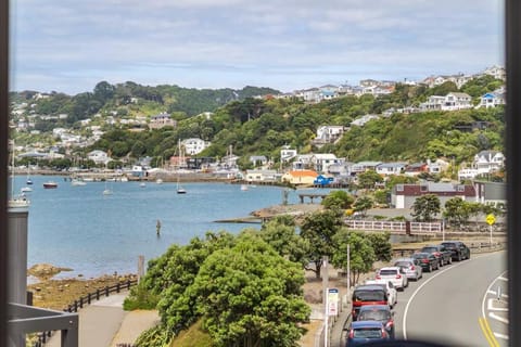 Day, Neighbourhood, Sea view, Street view, Location