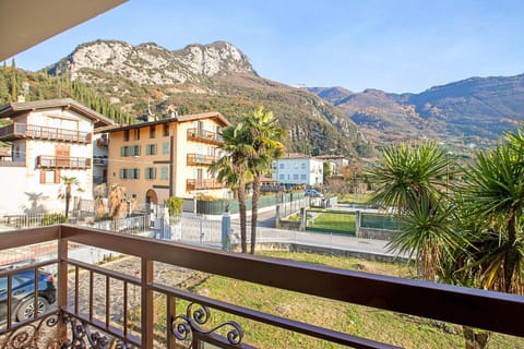 Mass Home - Happy Rentals Apartment in Arco