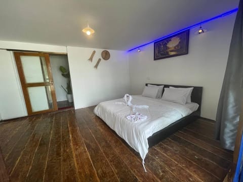 Koh Rong Beach Hostel and Bungalows Hostel in Sihanoukville