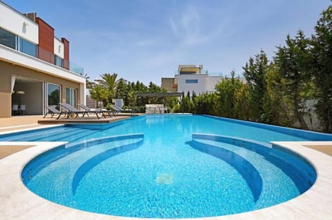 Royal Oasis Villa House in Ayia Napa