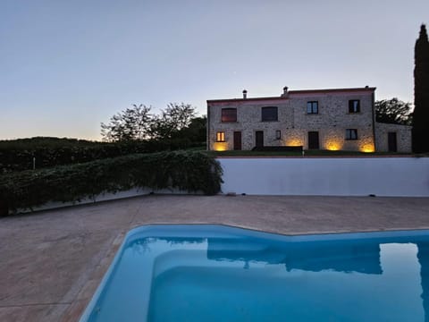 Property building, Pool view