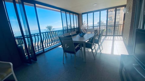 Balcony/Terrace, Seating area, Dining area, Sea view