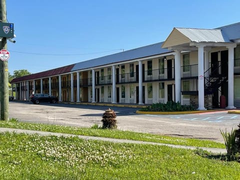 Orangeburg inn & Suites Hotel in Orangeburg