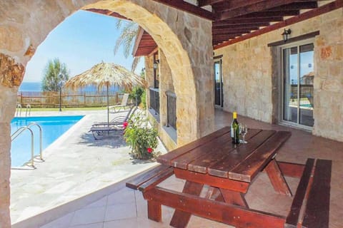 Villa Lianti Chalet in Pomos