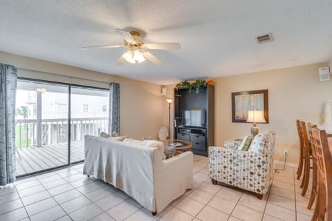 Bay-View Orange Beach Condo 3 Mi to The Wharf Apartment in Orange Beach