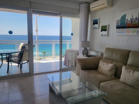 Nuevo primera línea de playa Condo in Benidorm