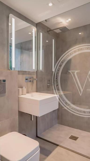 Villa contemporaine vue Mer Cannes Villa in Cannes