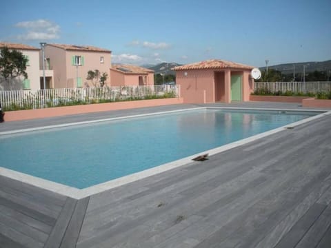 Appart, piscine, proche plage Apartment in Zonza