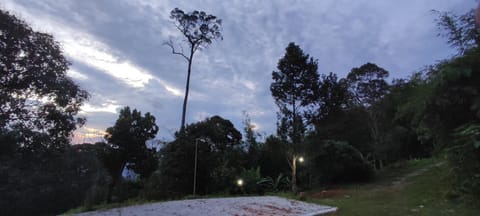 DPuncakLui Campsite Parque de campismo /
caravanismo in Hulu Langat