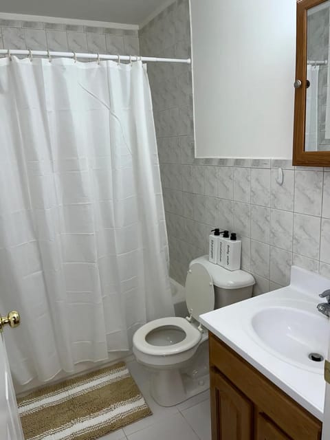 Harmony in the Heights - BR 1 Vacation rental in Newark