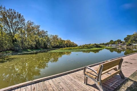 Willis Cottage in the Cove House in Lake Conroe