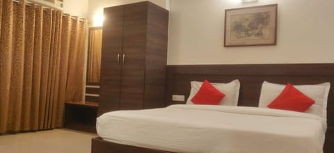 Hotel Bandhan Hotel in Lucknow