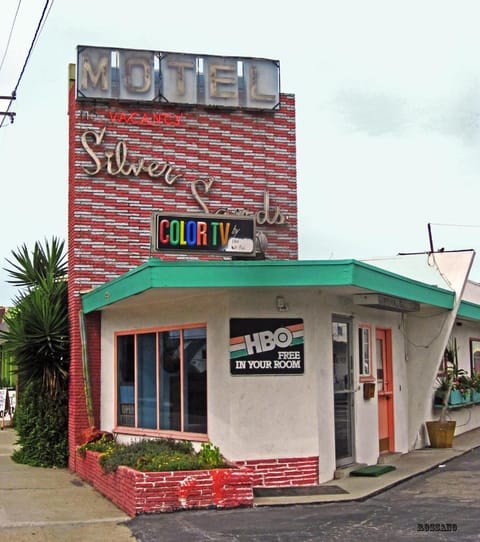 Silver Sands Motel Hotel in Ventura