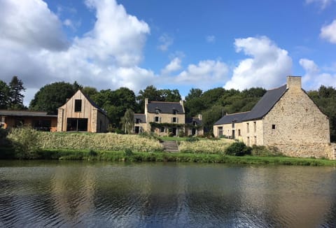 Property building, Lake view