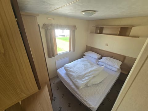 3 bedroom caravan robin hood Rhyl House in Rhyl