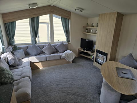 3 bed 8 birth caravan robin hood 24sw House in Rhyl