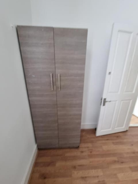 Single Room near Ilford London Train Station Chambre d’hôte in Barking