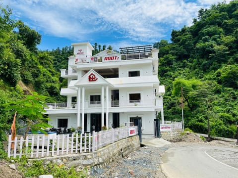 Property building, Day, Natural landscape