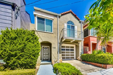 Spacious 2br Near Ocean & Sutro Heights Park Casa in Sea Cliff