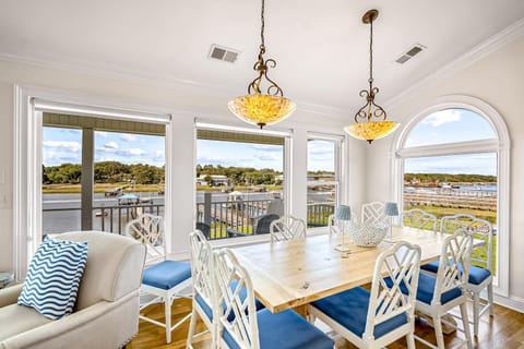 Sunset Villa House in Holden Beach