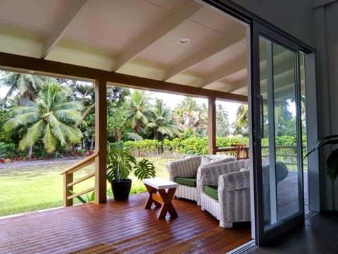 Garden, View (from property/room), Balcony/Terrace, Seating area, Garden view