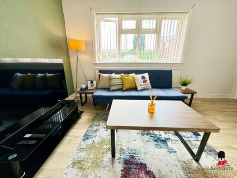 KozyGuru Spacious 3 BR 8ppl Hse 50% off Long stay Apartamento in Manchester