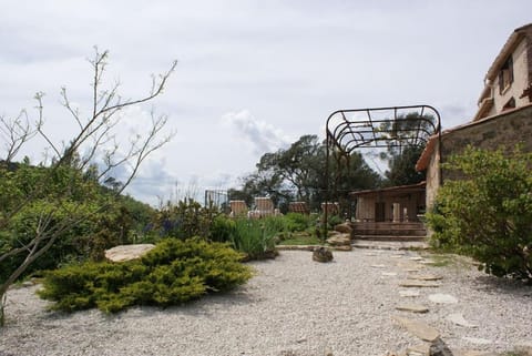 Logement dans un mas du 18 ème avec vue imprenable House in Brignoles