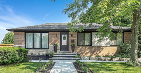 Spacious Elegance: Two Living Spaces in One Home House in Burlington