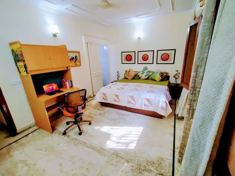 Lutyen's Delhi Neighbourhood Prime Stay Vacation rental in New Delhi