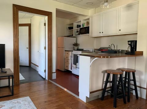 Cute 1 Bedroom in Historic Downtown Shelburne Apartamento in Shelburne