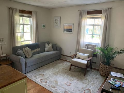 Cute 1 Bedroom in Historic Downtown Shelburne Apartamento in Shelburne