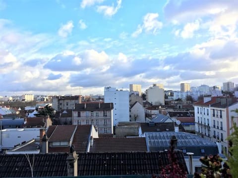 Lumineux et spacieux à 4 min de Montparnasse Apartment in Vanves