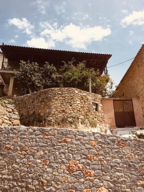 Grandpa's Chill House House in Messenia