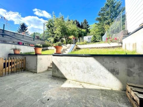 Spring, Day, Garden, View (from property/room), Balcony/Terrace, Garden view