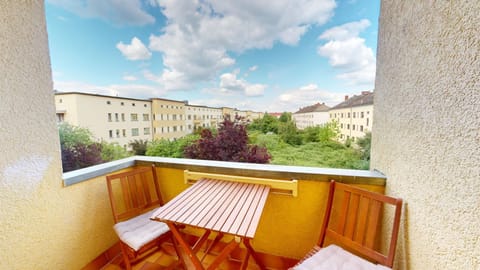 Patio, Day, View (from property/room), Balcony/Terrace