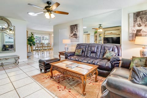 Mesa Home with Community Pools Pets Welcome! House in Dobson Ranch