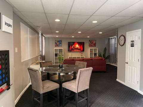 Living room, Seating area, Dining area