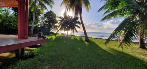 Bungalow Moana House in Tahiti