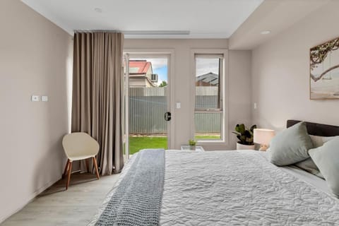 Your Group's Ultimate Stay in North Adelaide House in Adelaide