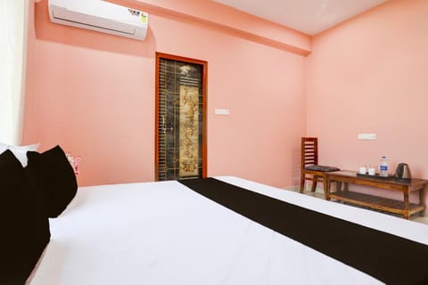OYO Hotel Sri Gopal Upavan Hotel in Varanasi