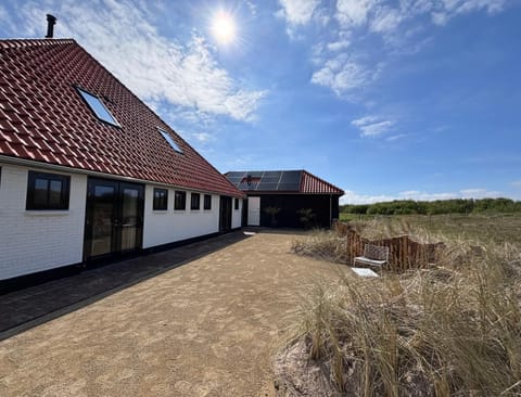 Property building, Day, Natural landscape, Garden